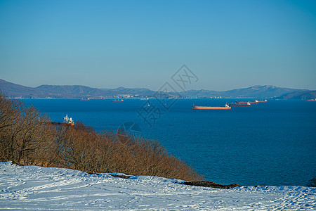 Nakhodka湾的自然景观地平线天空季节海洋旅游海岸旅行船舶水面蓝色图片