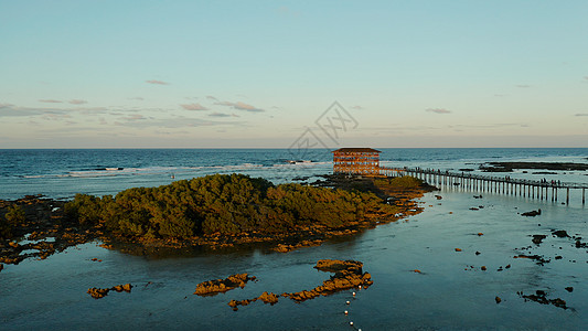 Siargao岛的浮点叫做9号云假期理念景观支撑海岸冲浪者天堂冲浪旅游热带图片