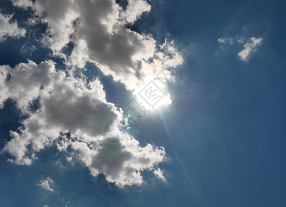 蓝云 蓝色天空 阳光照耀臭氧太阳空气气象晴天天气射线耀斑天堂自由图片
