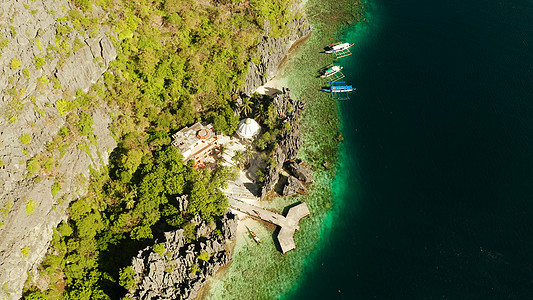 热带海水环礁湖和海滩 菲律宾 埃尔尼多游客旅游蓝色景观旅行风景理念支撑岩石悬崖图片