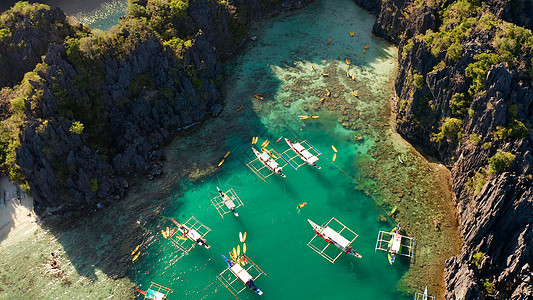 热带海水环礁湖 菲律宾 埃尔尼多假期海滩鸟瞰图悬崖蓝色风景岩石海岸景观支撑图片