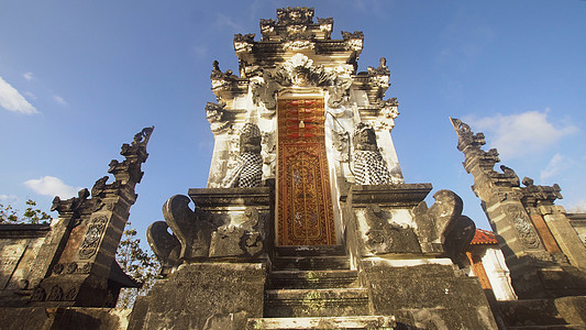 在努沙佩尼达岛上的印度教寺庙宗教旅行文化石头历史建筑学地标图片