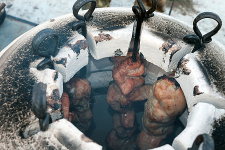 黑门里有溜冰机 在黑门里做烤肉串餐厅火鸡羊肉烤串石头肋骨牛肉烤箱国家食物图片