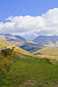 意大利安布里亚诺西亚油田旅行环境天空旅游丘陵风景公园扁豆农村爬坡图片