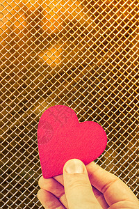 红心形状物体作为情人节日概念生活浪漫机构家庭母亲红色捐款孩子帮助保险图片