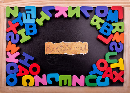 由木制的彩色字母立方体公司阅读孩子们英语乐趣语言色块孩子积木图片