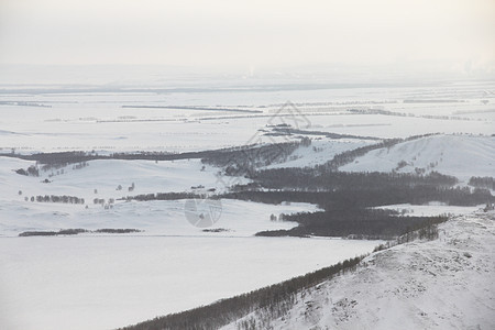 南乌拉尔的班诺湖旅行天空冻结班诺冰镇季节晴天爬坡雪花海岸图片