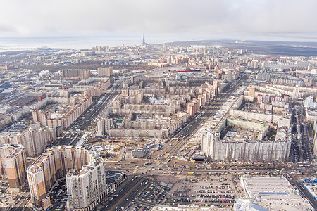 俄罗斯 圣彼得堡 2021年3月3日 Ispytateley大道和地铁站大型十字路口的空中景象 大房子 发展购物中心 停车场天气图片