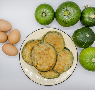 阿根廷烹饪美食 烤或炸米拉尼萨壁球葫芦烤箱盘子油炸圆形变种面包营养南瓜图片