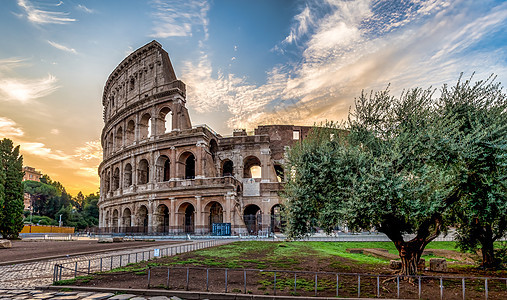 意大利罗马罗马的巨集 最著名的意大利蓝天观光景象假期纪念碑地标建筑旅游体育馆文化帝国城市建筑学图片