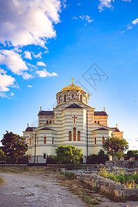 切尔索尼奥斯弗拉基米尔大教堂圆顶晴天历史文化天空教会建筑金子蓝色国家图片