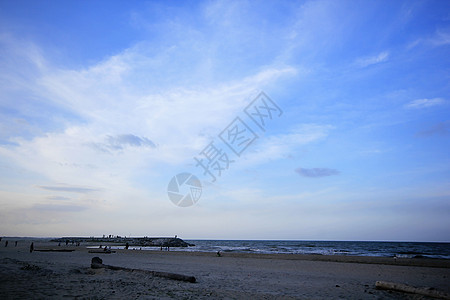 Narathatat海滩晚夜的海景景观天气天堂蓝色场景地平线海浪反射假期太阳风景图片