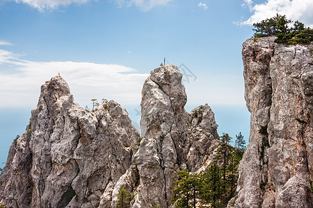 克里米亚山脉爬坡假期旅行海岸悬崖高地天空海岸线松树风景图片