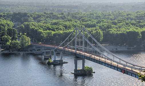 横跨乌克兰基辅的迪尼佩尔河城市旅行正方形建筑学名胜旅游纪念碑地方首都晴天图片