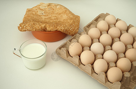 鸡蛋鸡蛋 在包装的自制生化鸡蛋里盒子农场早餐农业蛋盒饲养场画幅产品褐色孵化器图片