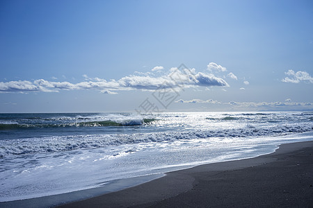 海洋景观与阿拉特尔斯基火山海滩的景象图片