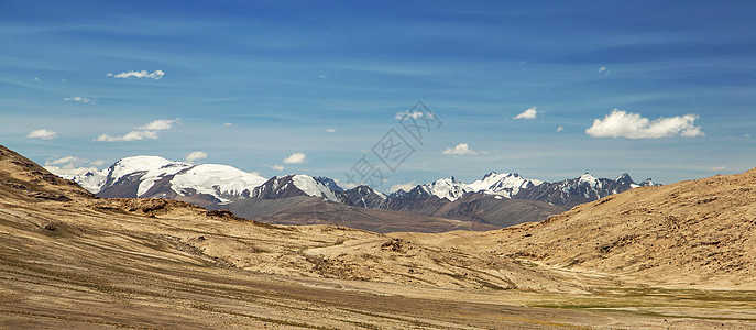 塔吉克斯坦的美丽照片博主游客女孩笔记本旅行者公羊旅游狂日记世界旅游图片