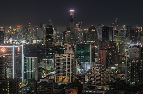 曼谷市中心城市风景与夜里摩天大楼 让这座城市拥有现代风格旅行地平线场景旅游建筑物鸟瞰图商业城市地标建筑图片