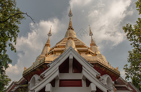 Rachanuuson的佛教寺庙装饰信仰历史性旅行建筑学天堂地标宗教佛塔社论图片