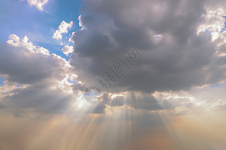 阳光穿过云层闪耀戏剧性自由气候季节射线天际场景天堂天气框架图片