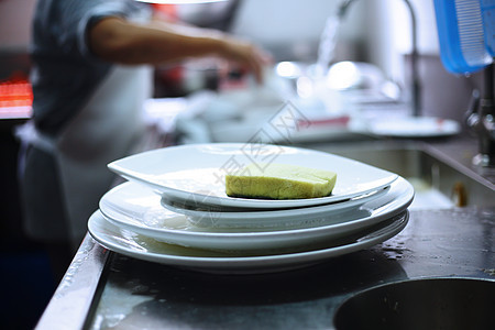 洗人洗衣碗洗碗机主妇盘子食物液体卫生肥皂厨房家务清洁工图片