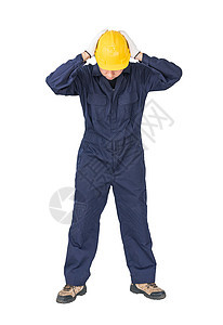 穿蓝色覆盖布的工人和穿着制服 有剪切路径的硬帽技术员服务男性黄色工具生产冒充头盔帽子职业图片