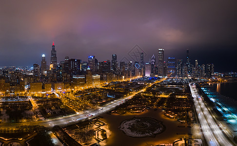 芝加哥城市风景 在冬季的夜晚 空中观察 美利坚合众国 (美国)图片