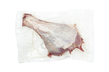 在白色背景中隔离的蒸气包装火鸡肉图片