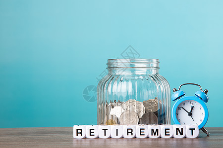 为退休计划节省资金工作货币桌子现金银行业储蓄保险情况预算金融图片