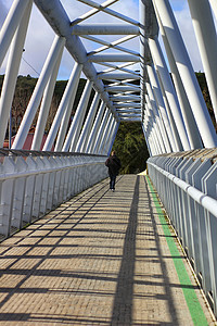 里斯本白铁桥螺栓职业阳光天空框架技术建筑学金属蓝色运输图片
