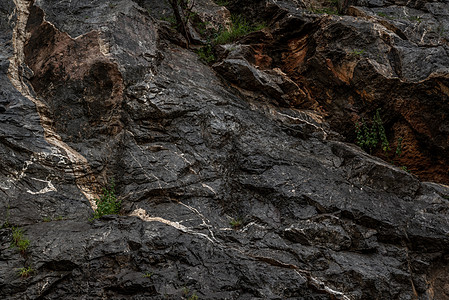 山上美丽的花岗岩图案 自然腐蚀的山体 是山的地表石岩石编队海岸老化环境石头纹理图片