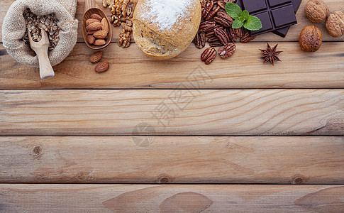 健康食品选择的成分 健康食品的概念建立在破旧的木制背景上纤维粮食面包麦片谷物可可脂肪美食巧克力糖类图片