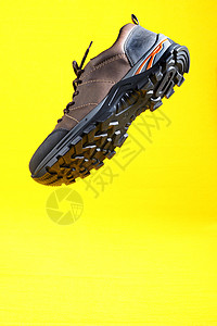 男鞋 男鞋 黄色的棕色运动鞋皮革蒸汽运动背景悬浮背景图片