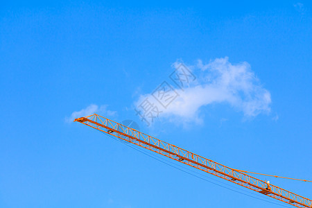 天空背景高塔起重机劳动项目框架金属操作住房房子基础设施工作工程图片