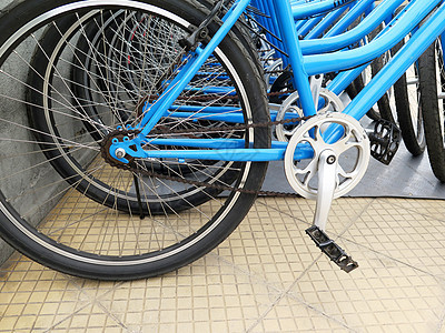 租房自行车单列轮子运输城市生态民众车轮街道运动金属闲暇图片