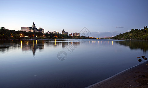 夜拍Saskatoon摄影天际旅行景观外观城市反射建筑学建筑图片