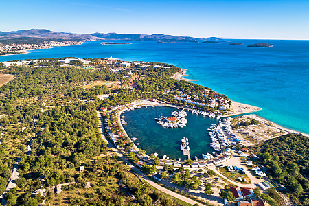 Sibenik 亚得里亚海海岸景观教会松树旅游城市天空堡垒天线旅行群岛太阳系图片