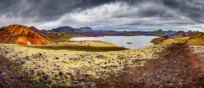 风云四面八方的彩虹火山 火山群 熔岩场 火山坑 水流和蓝天环礁湖冰岛 夏季全景岩石远足踪迹地质学高地背包荒野蒸汽山脉小路图片