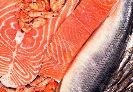 由被切碎的新鲜鱼和虾组成 构成镀金头丹参食物甲壳蔬菜香菜鲭鱼美食海洋鲈鱼图片