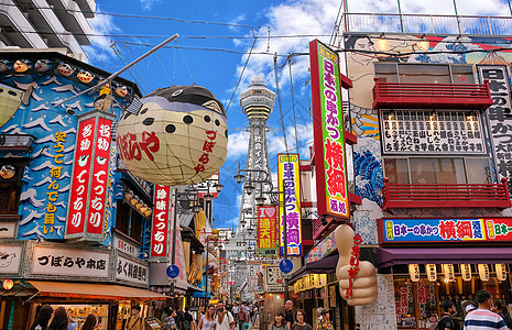 日本大阪     2019年12月9日 Shinsekai和Tsutenkaku塔的景象餐厅天空市场街道建筑旅游城市地标娱乐蓝色图片