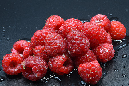 表面的草莓浆果糖果红色背景图片