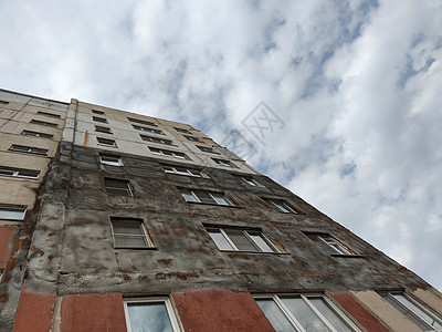 俄罗斯丑陋的多层住宅公寓建筑外部墙壁泡沫绝热材料 校对 Portnoy图片