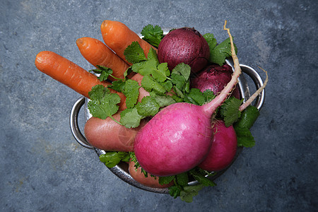黑背景的黄瓜 番茄 土豆 胡萝卜和红洋葱工作室收成矿物质食物叶子蔬菜暗框萝卜香菜季节图片