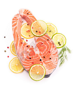 红鱼牛排和白柠檬片餐厅美食营养产品柠檬鱼片石板草本植物胡椒鳟鱼图片