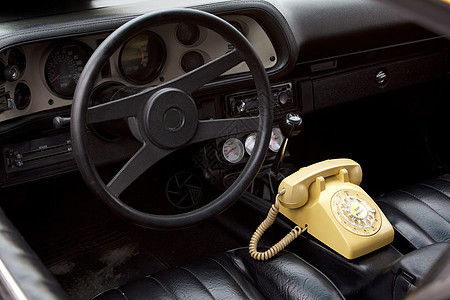 旧式汽车电话图片