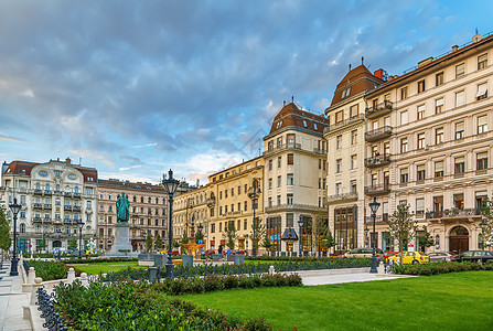 广场 匈牙利布达佩斯历史石头建筑历史性首都正方形天空观光城市蓝色图片