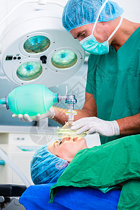 手术室有病人的外科医生男性医疗剧院骨科麻醉从业者办公室医院职业面具图片