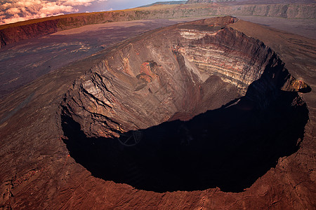 法国留尼汪岛 佛罗奈斯火山炉顶沙漠火山火山口高清图片