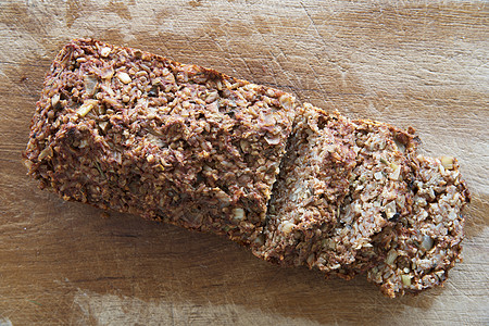 带虱子的Lentil Loaf扁豆基础砧板植物食物美食蔬菜面包图片