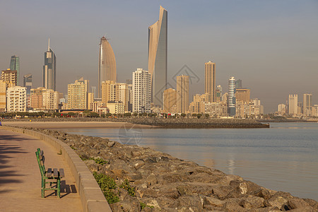 海滩上的科威特城全景城市建筑晴天地标蓝色旅行支撑景观天空首都图片